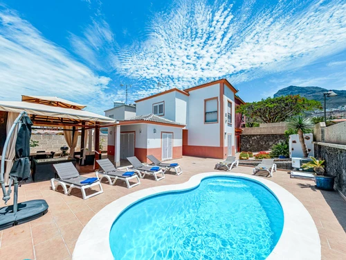 Villa Costa Adeje, 3 bedrooms, 6 persons - photo_1012021049305