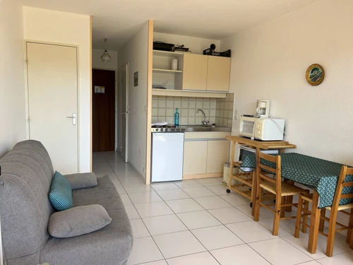 Apartment Bormes-les-Mimosas, studio flat, 3 persons - photo_1012022092002