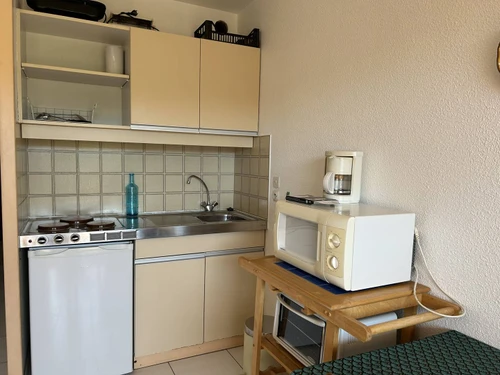 Apartment Bormes-les-Mimosas, studio flat, 3 persons - photo_1012022092002