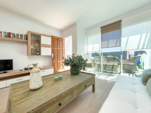 Villa Playa Blanca, 2 bedrooms, 4 persons - photo_1011773865458