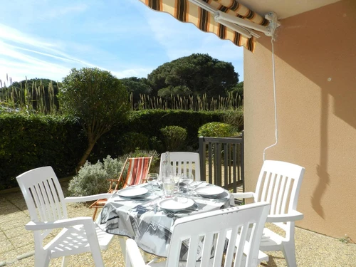 Apartment Bormes-les-Mimosas, studio flat, 4 persons - photo_1012027478770
