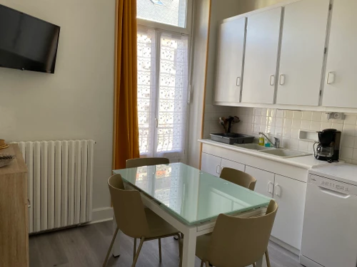 Apartment La Bourboule, 2 bedrooms, 6 persons - photo_1012029879087