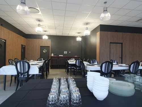 Gasthaus Louchy-Montfand, 9 Schlafzimmer, 36 Personen - photo_1012030393748