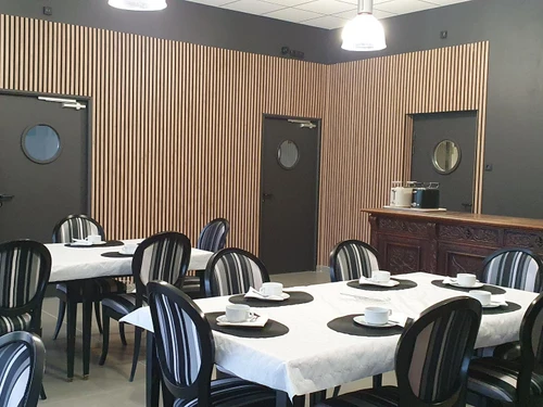 Gasthaus Louchy-Montfand, 9 Schlafzimmer, 36 Personen - photo_1012030393748