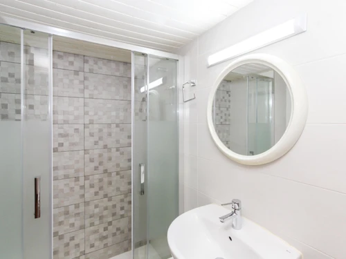 Apartment Lloret de Mar, 1 bedroom, 4 persons - photo_19497407611