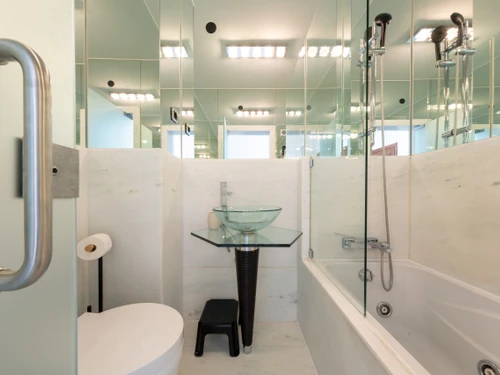 Apartment Lagos, 1 bedroom, 2 persons - photo_1011874425300