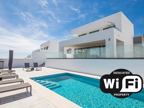 Villa Manilva, 4 bedrooms, 8 persons - photo_1012038919385