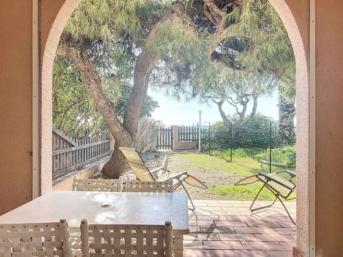 Apartamento Saint-Cyr-sur-Mer, 2 dormitorios, 5 personas - photo_1012039030606