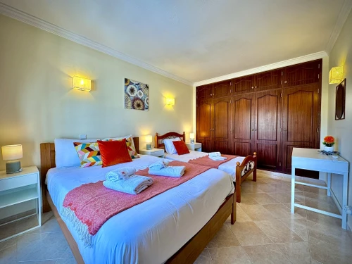 Villa Albufeira, 2 dormitorios, 8 personas - photo_1012041140077