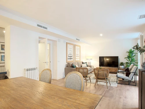 Apartment Madrid, 3 bedrooms, 6 persons - photo_1012041350107