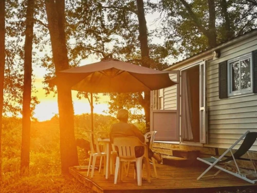 Camping Beaumont-du-Périgord, 2 Schlafzimmer, 4 Personen - photo_1011815179973