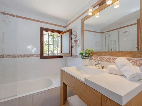 Villa Alcúdia, 4 bedrooms, 8 persons - photo_1012006542261