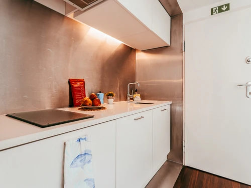 Apartment Lisbon, 1 bedroom, 2 persons - photo_1011865313771