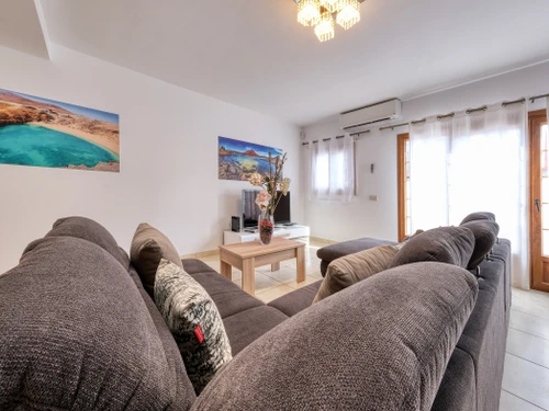 Villa Playa Blanca, 5 bedrooms, 12 persons - photo_1011713113688