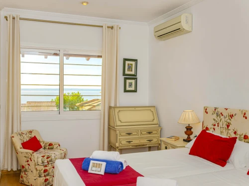 Villa Alcanada, 4 bedrooms, 8 persons - photo_1012060068440