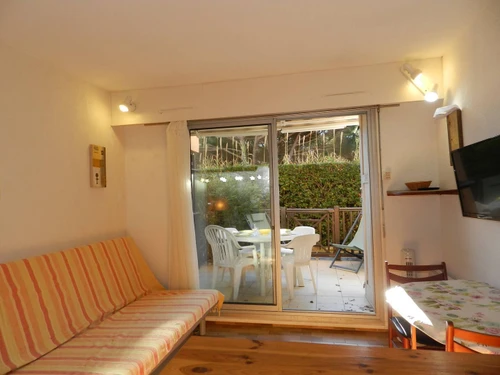 Apartment Bormes-les-Mimosas, studio flat, 4 persons - photo_1012061774017