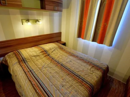 Camping Saint-Rome-de-Tarn, 3 bedrooms, 6 persons - photo_1012068364750