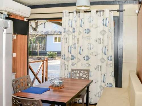 Camping La Seyne-sur-Mer, 2 bedrooms, 5 persons - photo_1012068373361