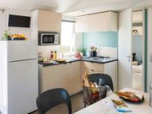 Camping Roquebrune-sur-Argens, 3 bedrooms, 6 persons - photo_1012068389733