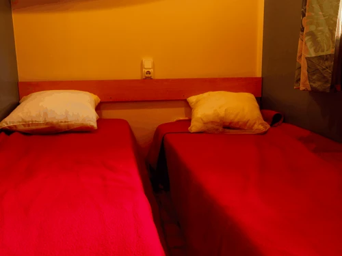 Camping Villecroze, 2 bedrooms, 6 persons - photo_1012068408585