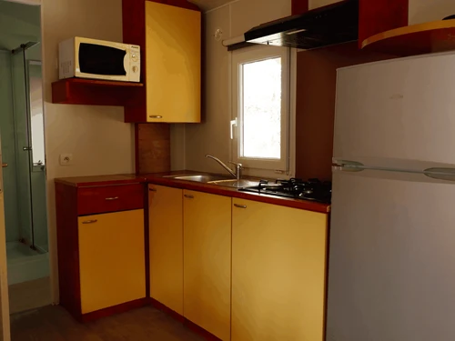 Camping Villecroze, 2 bedrooms, 6 persons - photo_1012068409965