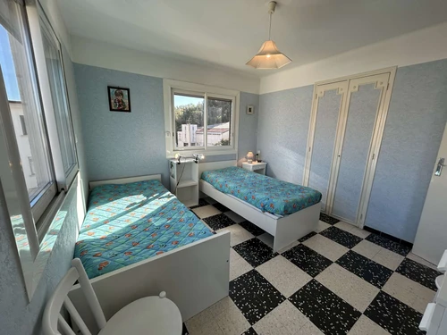 Apartment Six-Fours-les-Plages, 2 bedrooms, 5 persons - photo_1012070067253