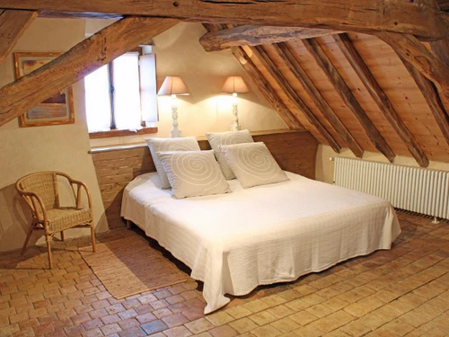 Gasthaus Neuilly-le-Réal, 3 Schlafzimmer, 6 Personen - photo_1012076373615