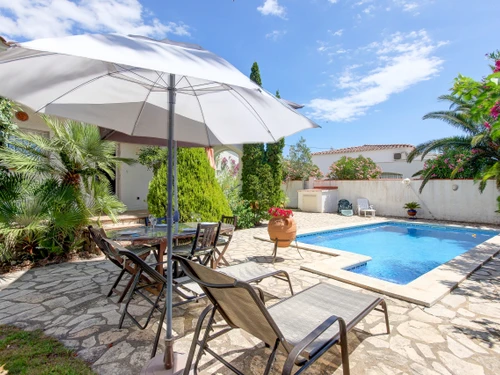 Villa Roses, 2 bedrooms, 4 persons - photo_1012078401034