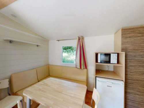 Camping Vic-sur-Cère, 3 pièces, 4 personnes - photo_1012078843182