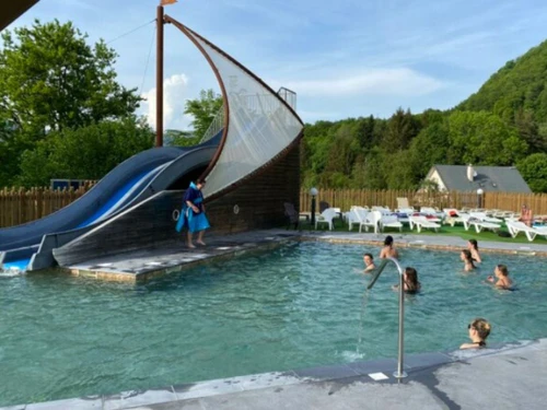 Camping Vic-sur-Cère, 3 pièces, 5 personnes - photo_1012078847115