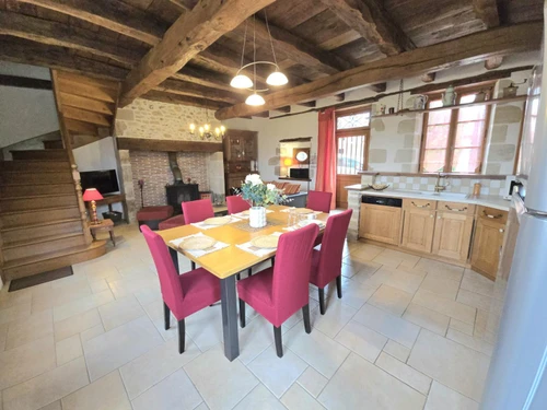 Casa rural Hautefort, 2 dormitorios, 6 personas - photo_1012078996873