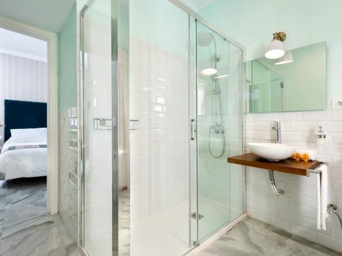 Apartment Sevilla, 4 bedrooms, 7 persons - photo_1012080032238