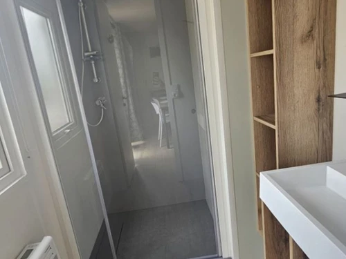 Camping Charlieu, 3 bedrooms, 6 persons - photo_1012082942106