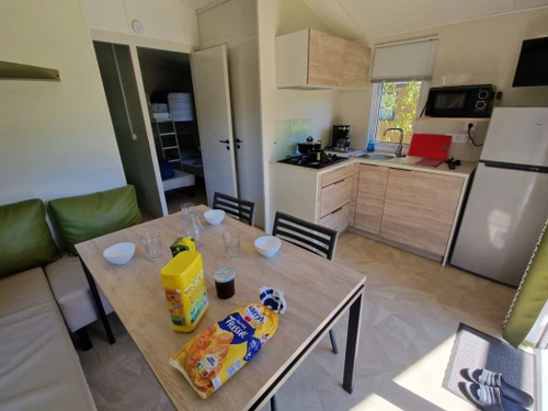 Camping Saint-Geniez-d'Olt, 2 bedrooms, 5 persons - photo_1012082943187