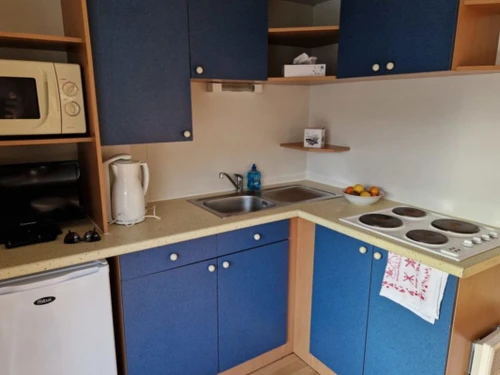 Camping Saint-Geniez-d'Olt, 2 bedrooms, 4 persons - photo_1012082944226