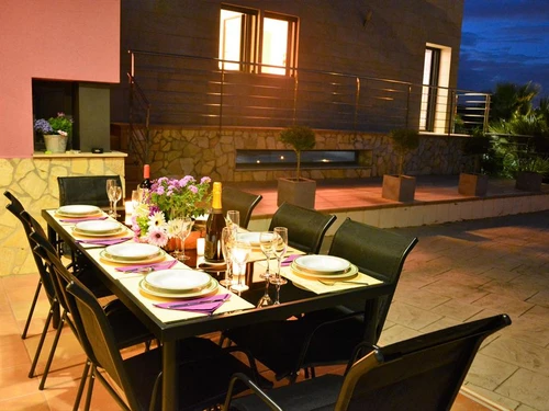 Villa Sitges, 4 Schlafzimmer, 9 Personen - photo_1011637311173