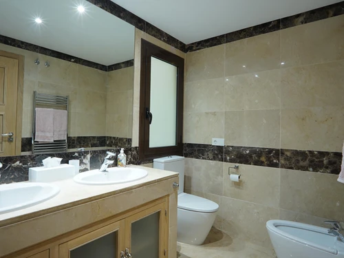 Apartment Duquesa, 2 bedrooms, 4 persons - photo_1011751940102