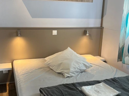 Camping La Seyne-sur-Mer, 3 bedrooms, 6 persons - photo_1012068363312