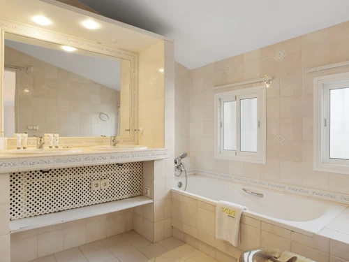 Villa Estepona, 4 dormitorios, 8 personas - photo_1011874915562