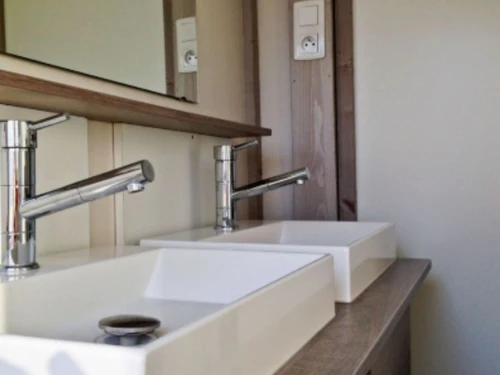 Camping Saint-Gervais-d'Auvergne, 4 pièces, 6 personnes - photo_1012098949413