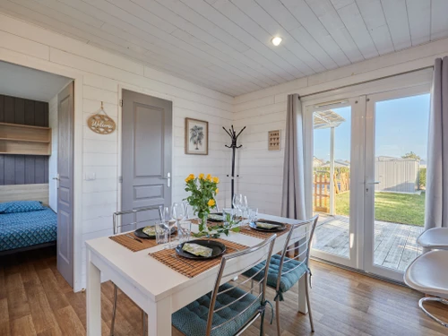 Chalet Saint-Germain-sur-Ay, 1 bedroom, 4 persons - photo_1012111015695