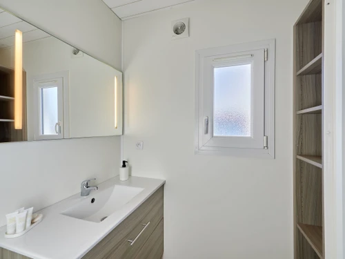 Chalet Saint-Germain-sur-Ay, 1 bedroom, 4 persons - photo_1012111015695