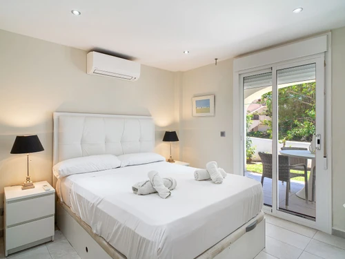 Apartamento Nerja, 2 dormitorios, 4 personas - photo_19081603658