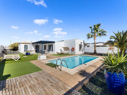 Villa Playa Blanca, 2 bedrooms, 4 persons - photo_1011874568770