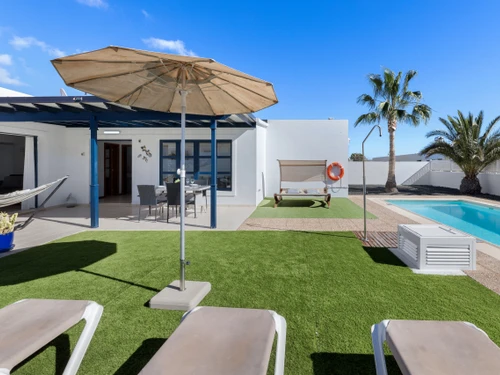 Villa Playa Blanca, 2 bedrooms, 4 persons - photo_1011874568770