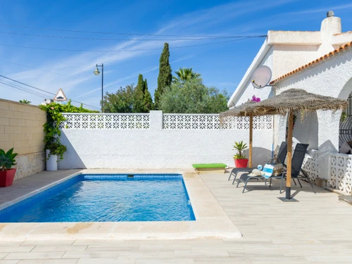 Villa Torrevieja, 3 Schlafzimmer, 6 Personen - photo_1011713045857