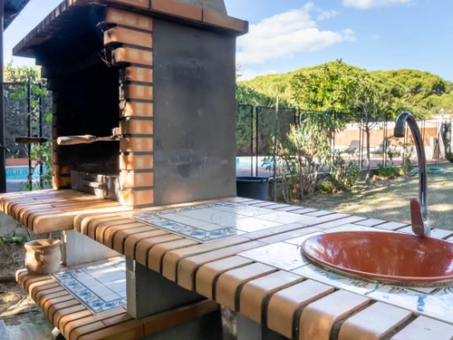 Villa Calahonda, 4 bedrooms, 12 persons - photo_1011949819637