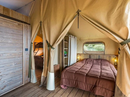 Camping Roquebrune-sur-Argens, 2 bedrooms, 5 persons - photo_1012166771609