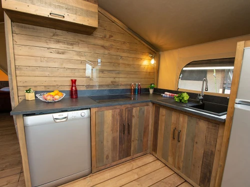 Camping Roquebrune-sur-Argens, 2 bedrooms, 7 persons - photo_1012166774578