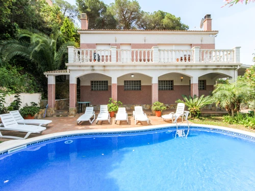 Villa Lloret de Mar, 3 bedrooms, 10 persons - photo_17558631186
